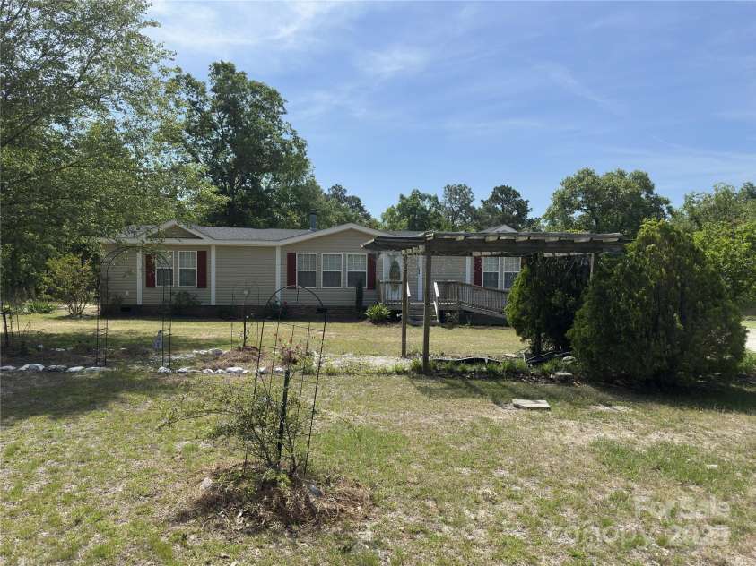 7494 Flat Creek Road, Kershaw, SC 29067.  MLS# CAR4253695, YatesRealty ID 12022. 