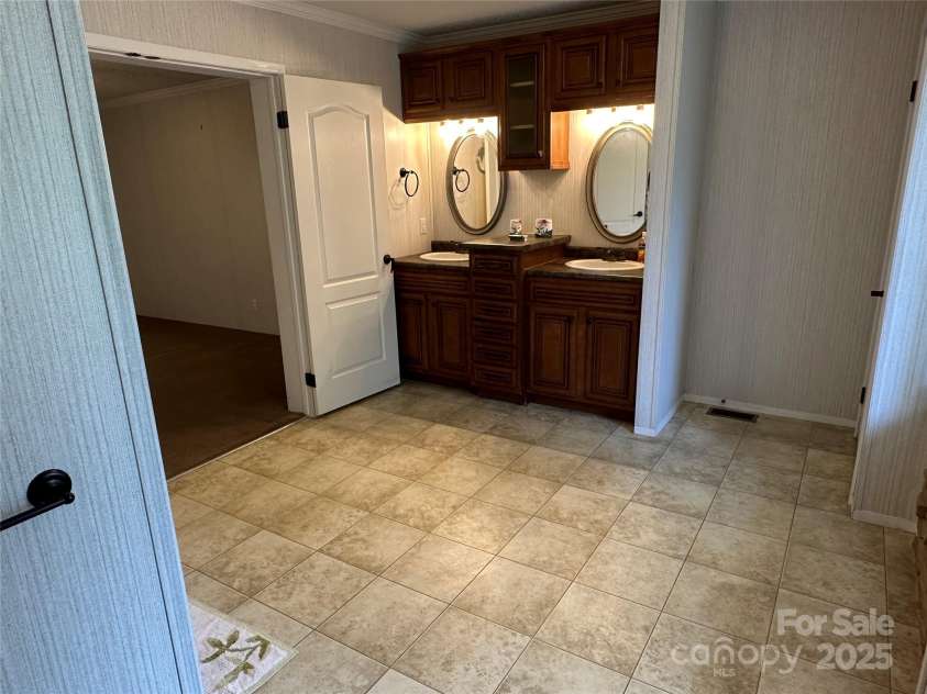 7494 Flat Creek Road, Kershaw, SC 29067.  MLS# CAR4253695, YatesRealty ID 12022. 