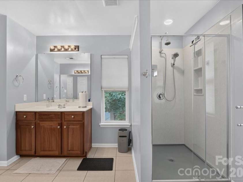 8006 Fine Robe Drive, Indian Trail, NC 28079.  MLS# CAR4365777, YatesRealty ID 12023. 