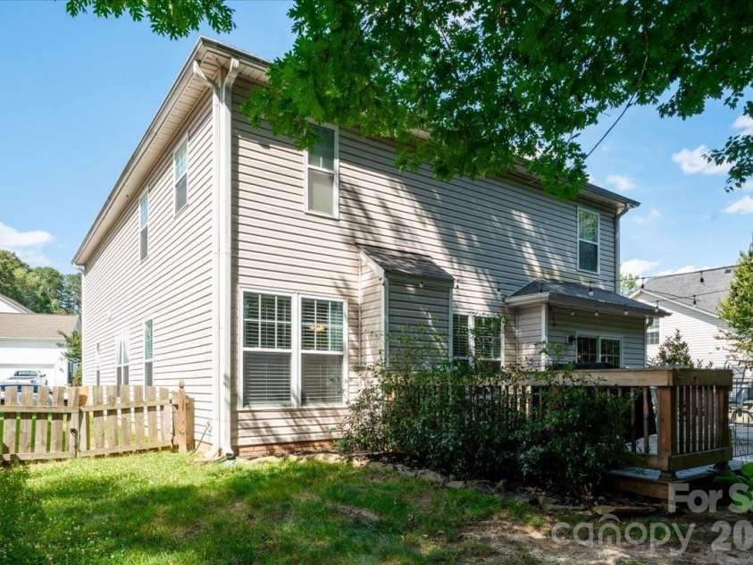 8006 Fine Robe Drive, Indian Trail, NC 28079.  MLS# CAR4365777, YatesRealty ID 12023. 