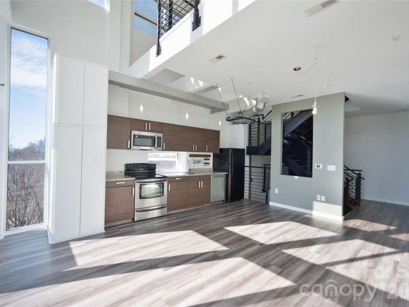 3123 Davidson Street, Charlotte, NC 28205.  MLS# CAR4341241, YatesRealty ID 12024. Second Level: Kitchen Living Space