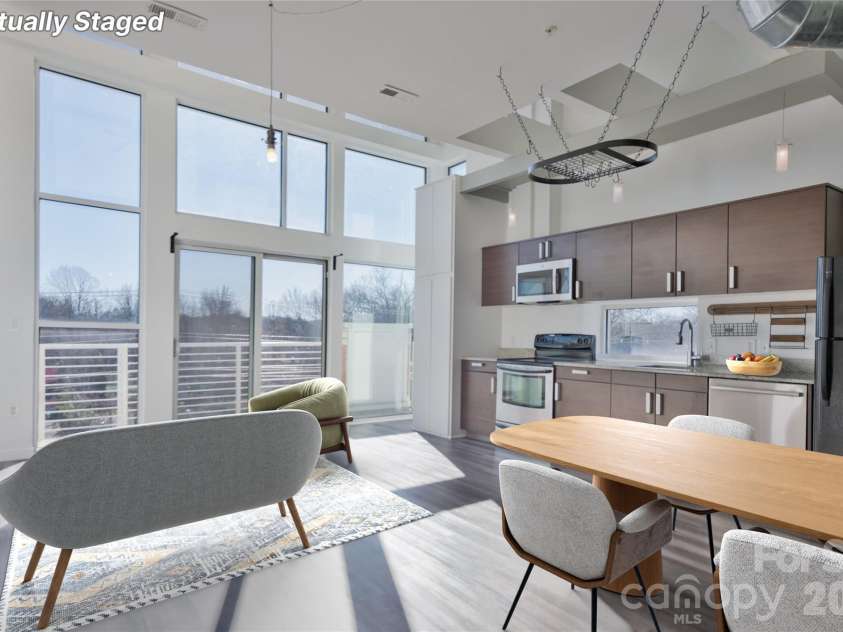3123 Davidson Street, Charlotte, NC 28205.  MLS# CAR4341241, YatesRealty ID 12024. Second Level: Virtually Staged