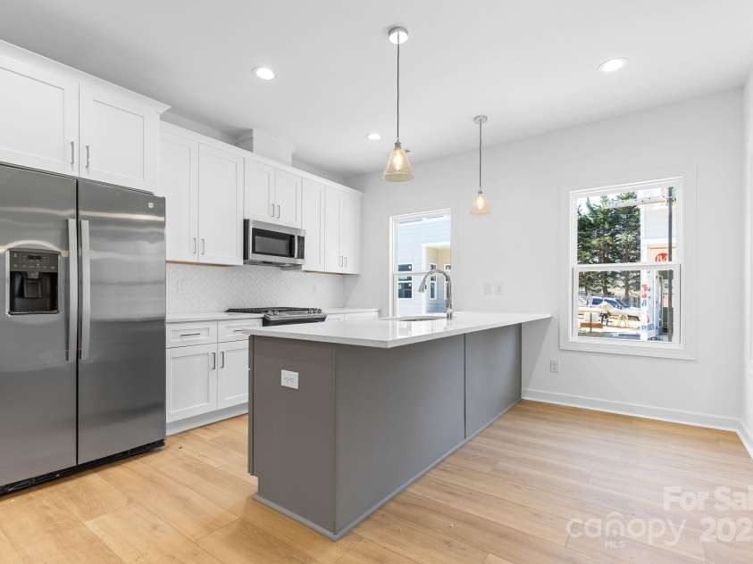 3705 Lou Ann Avenue, Charlotte, NC 28208.  MLS# CAR4210330, YatesRealty ID 12024. 