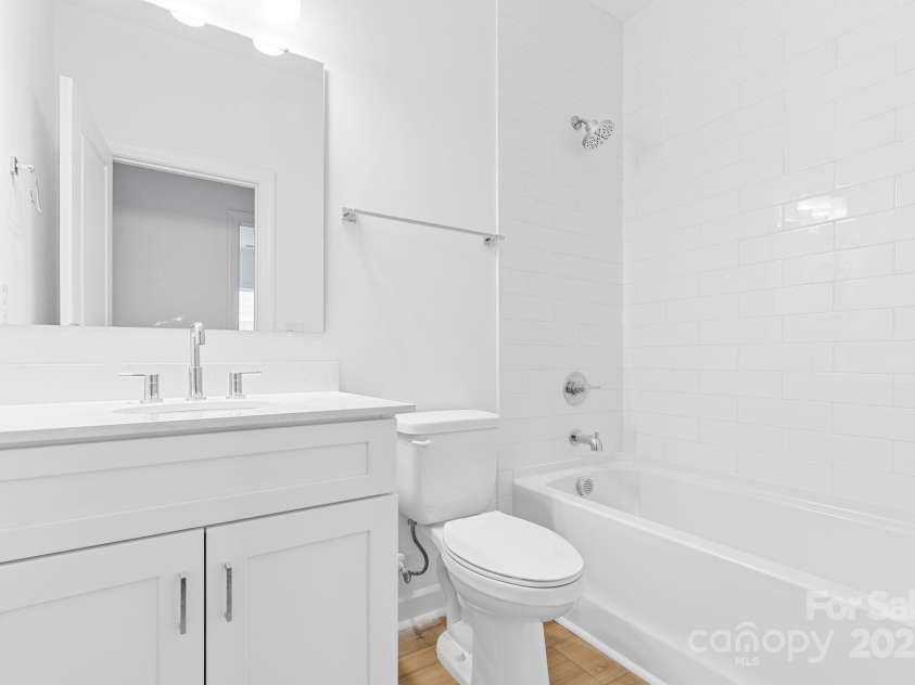 3705 Lou Ann Avenue, Charlotte, NC 28208.  MLS# CAR4210330, YatesRealty ID 12024. 