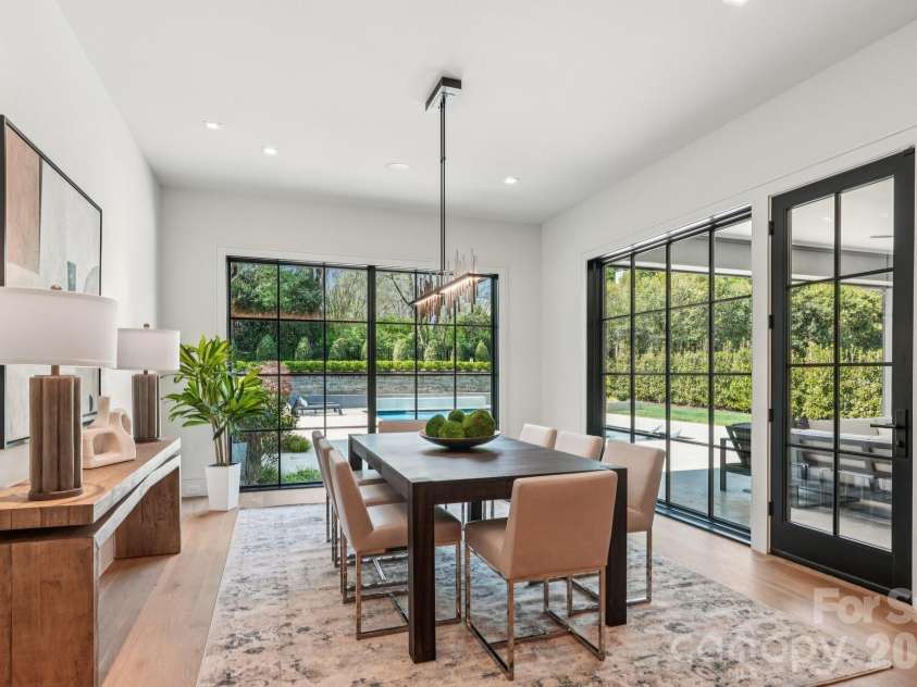 2103 Cortelyou Road, Charlotte, NC 28211.  MLS# CAR4363089, YatesRealty ID 12025. Dining Room