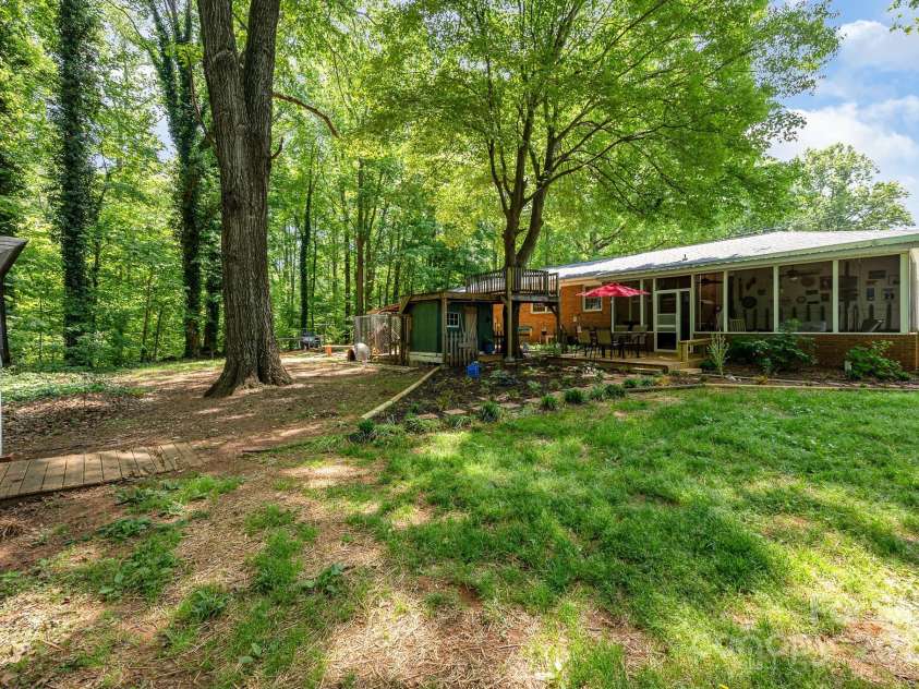 360 Country Lane, Mocksville, NC 27028.  MLS# CAR4253698, YatesRealty ID 12025. 