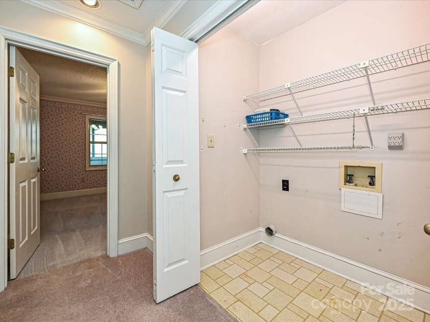 2919 Peachwood Court, Fort Mill, SC 29715.  MLS# CAR4254130, YatesRealty ID 12026. Laundry