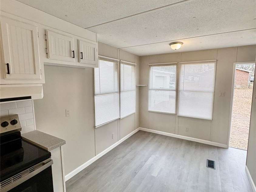 1718 Fallston Road, Shelby, NC 28150.  MLS# CAR4220990, YatesRealty ID 12027. Dining area