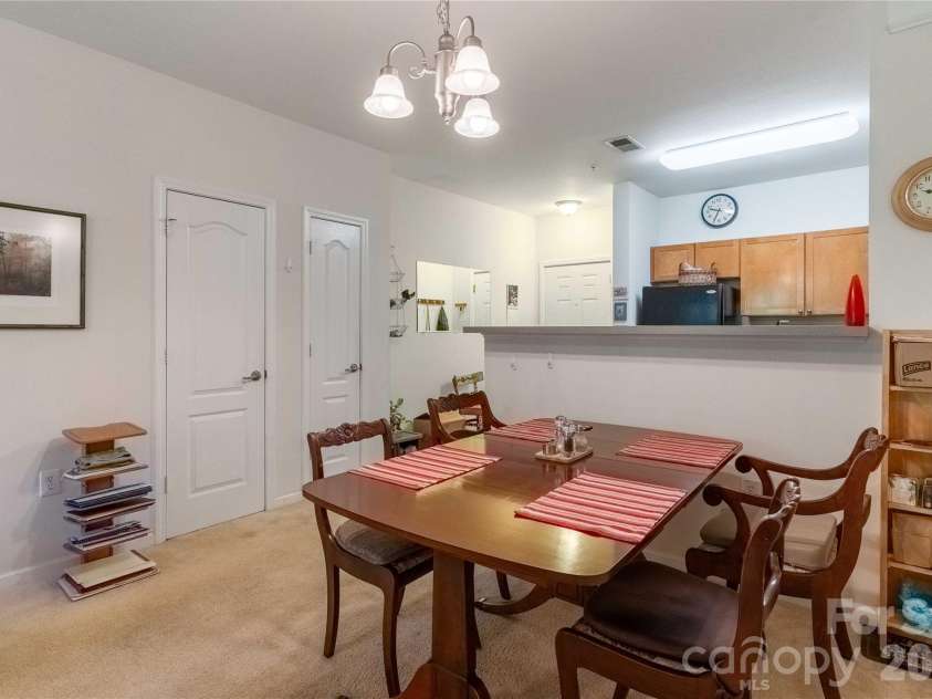 332 Appeldoorn Circle, Asheville, NC 28803.  MLS# CAR4279509, YatesRealty ID 12027. 