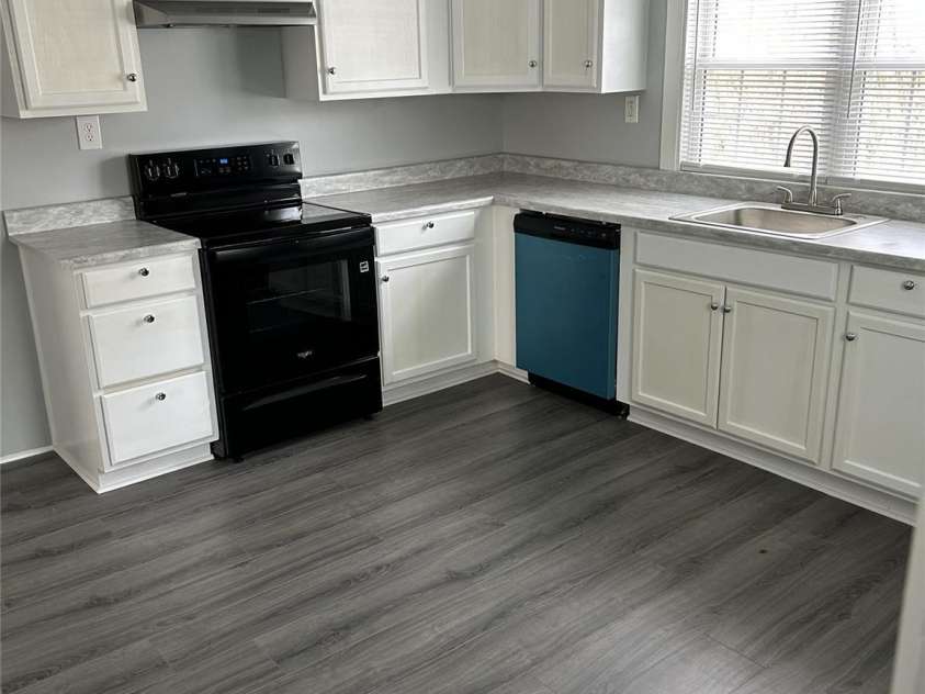1716 pope Avenue, Gastonia, NC 28052.  MLS# CAR4358799, YatesRealty ID 12028. Kit
