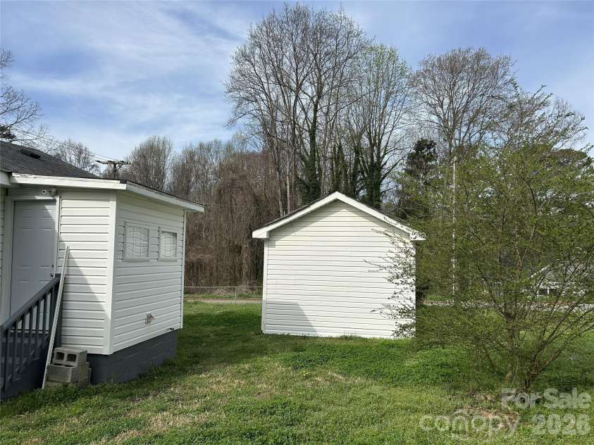 1716 pope Avenue, Gastonia, NC 28052.  MLS# CAR4358799, YatesRealty ID 12028. Storage