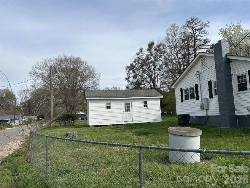 1716 pope Avenue, Gastonia, NC 28052.  MLS# CAR4358799, YatesRealty ID 12028. Storage bldg