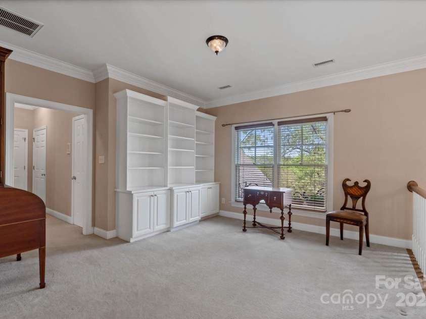 4465 3rd Street, Hickory, NC 28601.  MLS# CAR4247414, YatesRealty ID 12028. Loft/Office