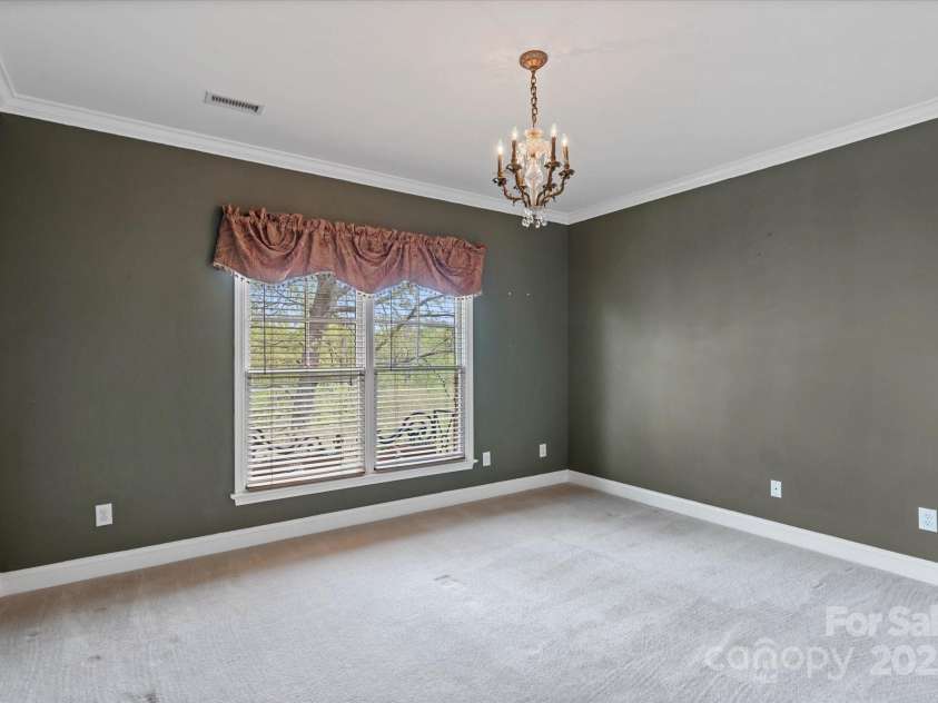 4465 3rd Street, Hickory, NC 28601.  MLS# CAR4247414, YatesRealty ID 12028. Upper-level Bedroom #2