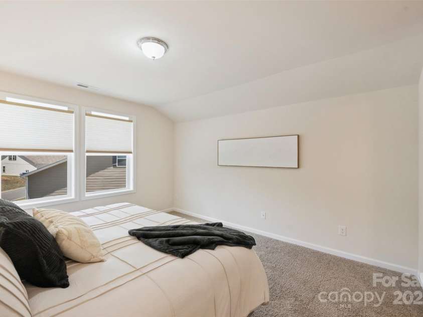 8853 Brakeman Drive, Waxhaw, NC 28173.  MLS# CAR4256779, YatesRealty ID 12029. 