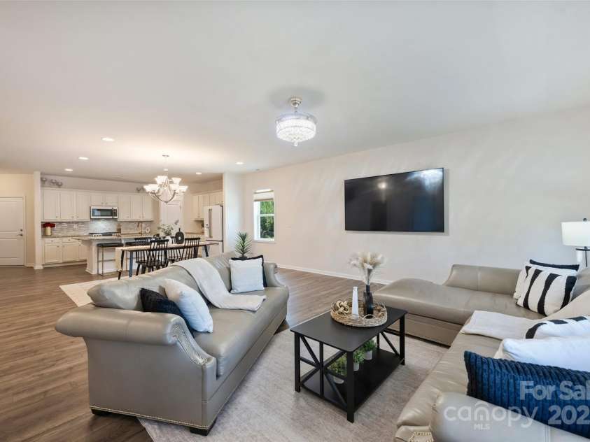 8853 Brakeman Drive, Waxhaw, NC 28173.  MLS# CAR4256779, YatesRealty ID 12029. Open Floor Plan