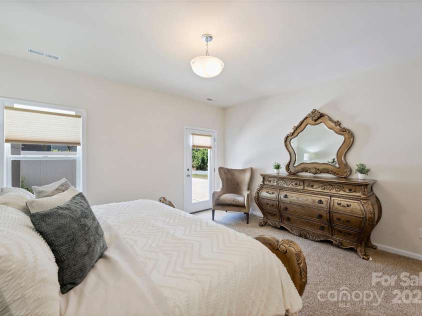 8853 Brakeman Drive, Waxhaw, NC 28173.  MLS# CAR4256779, YatesRealty ID 12029. Primary Bedroom on Main Level