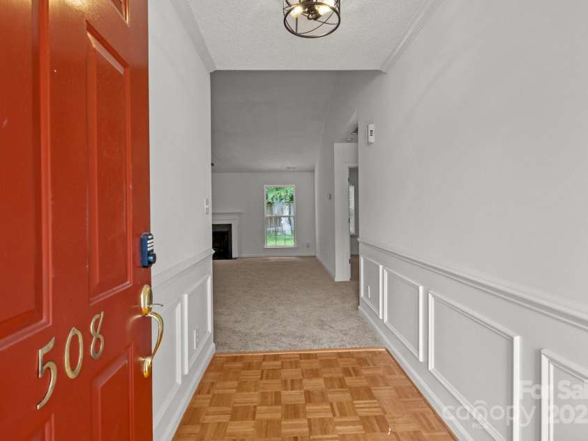 508 Long Creek Parkway, Charlotte, NC 28214.  MLS# CAR4253071, YatesRealty ID 12031. 
