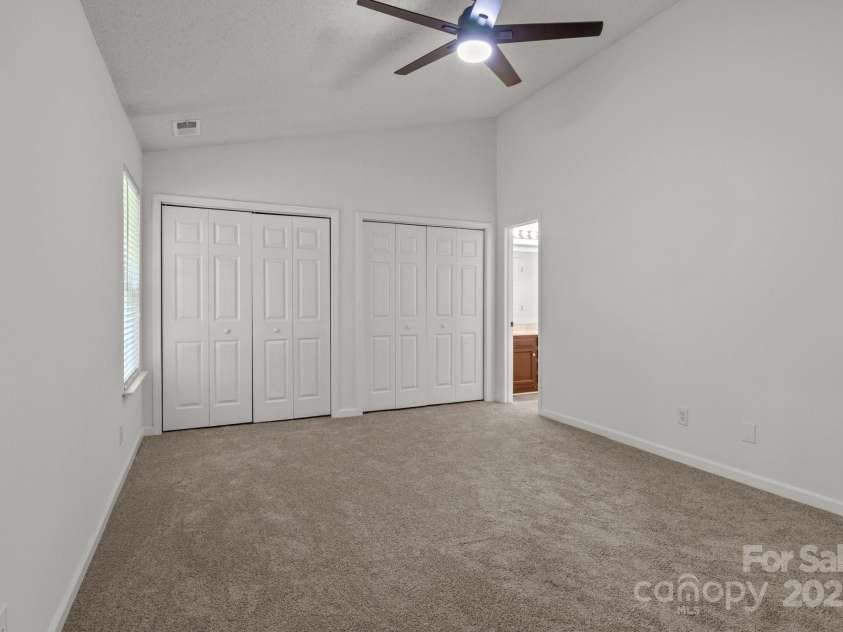 508 Long Creek Parkway, Charlotte, NC 28214.  MLS# CAR4253071, YatesRealty ID 12031. 