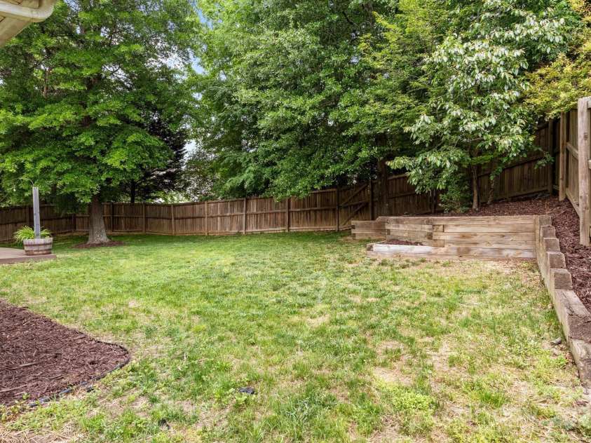 508 Long Creek Parkway, Charlotte, NC 28214.  MLS# CAR4253071, YatesRealty ID 12031. 