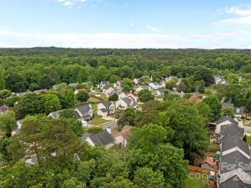 508 Long Creek Parkway, Charlotte, NC 28214.  MLS# CAR4253071, YatesRealty ID 12031. 