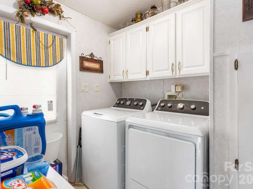 900 Ingle Street, Gibsonville, NC 27249.  MLS# CAR4352263, YatesRealty ID 12031. 