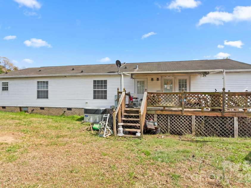 900 Ingle Street, Gibsonville, NC 27249.  MLS# CAR4352263, YatesRealty ID 12031. 
