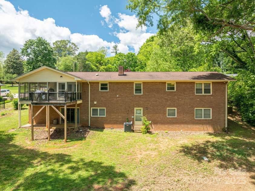 227 Country Club Circle, Shelby, NC 28150.  MLS# CAR4256011, YatesRealty ID 12032. Full back view of the home