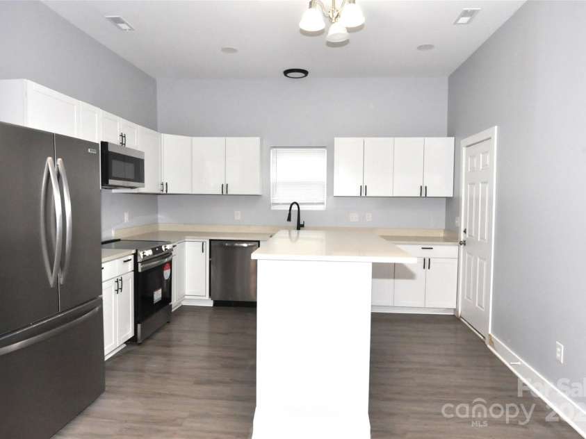 569 Fifth Street, Chester, SC 29706.  MLS# CAR4331564, YatesRealty ID 12032. 