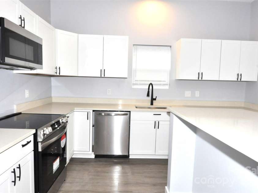 569 Fifth Street, Chester, SC 29706.  MLS# CAR4331564, YatesRealty ID 12032. 