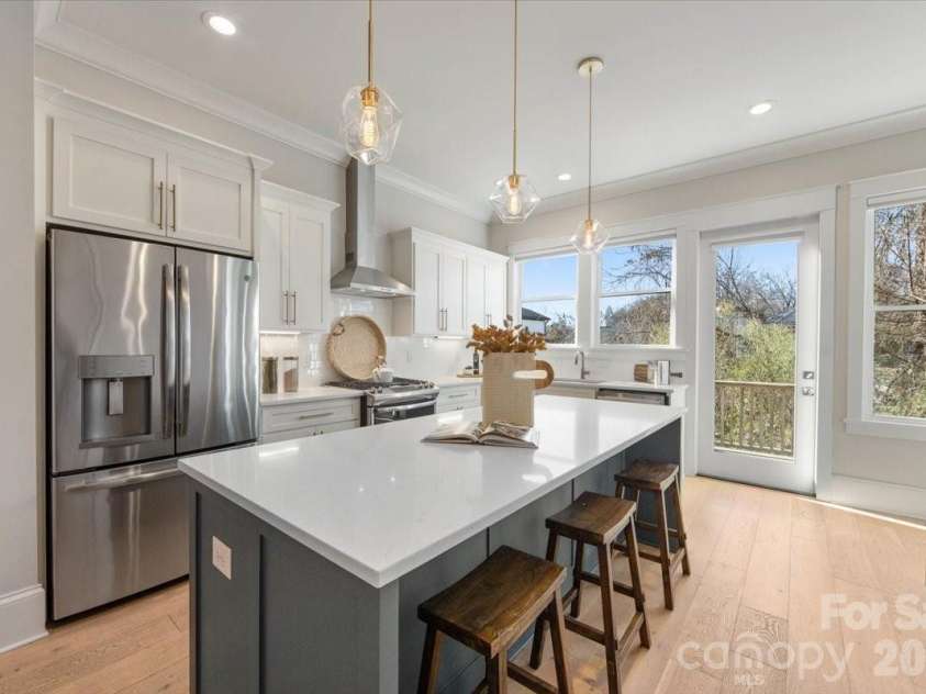 2731 Kilgo Way, Charlotte, NC 28205.  MLS# CAR4337878, YatesRealty ID 12033. 