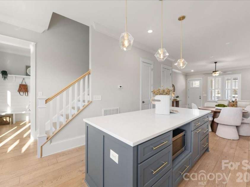 2731 Kilgo Way, Charlotte, NC 28205.  MLS# CAR4337878, YatesRealty ID 12033. 