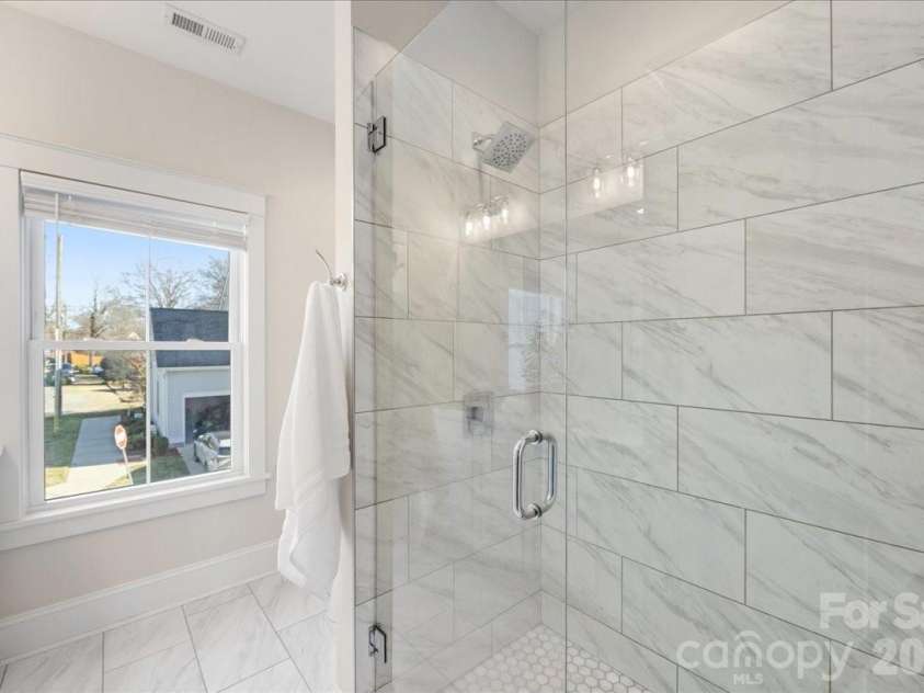 2731 Kilgo Way, Charlotte, NC 28205.  MLS# CAR4337878, YatesRealty ID 12033. 