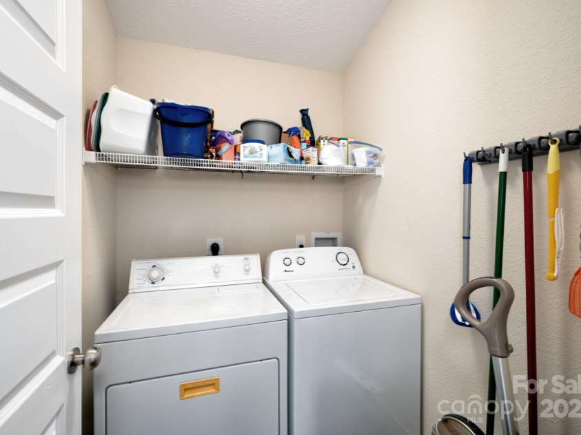75 Dry Ridge, Canton, NC 28716.  MLS# CAR4232020, YatesRealty ID 12034. Main Level Laundry Room