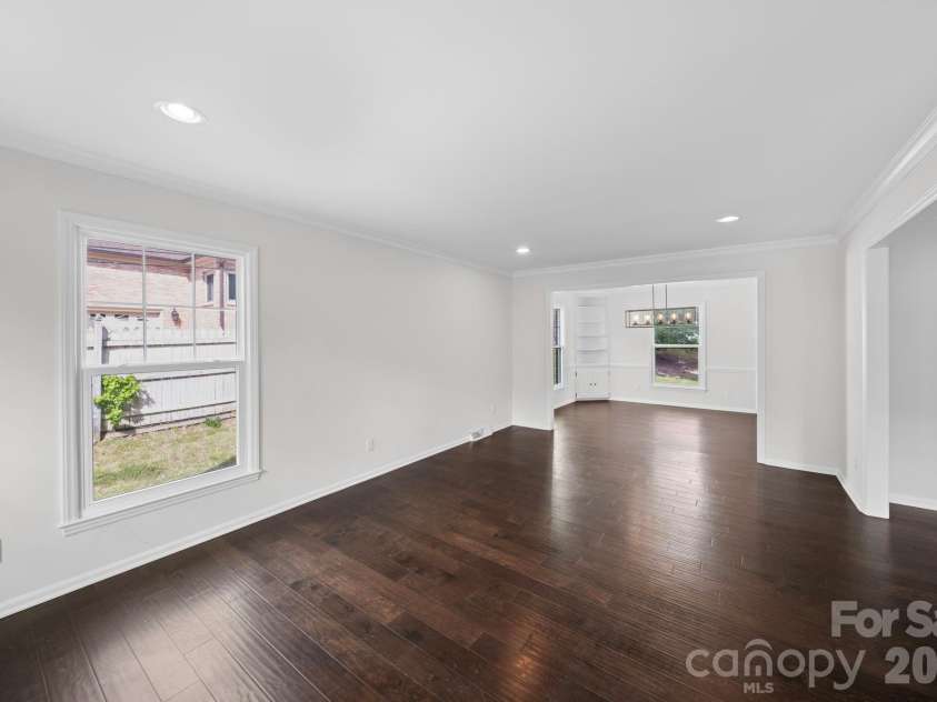 21 Bowen Drive, Belmont, NC 28012.  MLS# CAR4368303, YatesRealty ID 12038. 