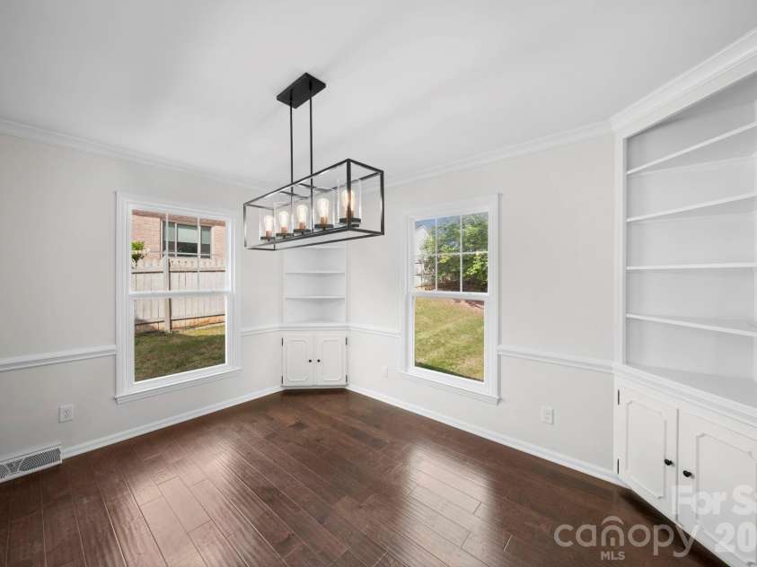 21 Bowen Drive, Belmont, NC 28012.  MLS# CAR4368303, YatesRealty ID 12038. 
