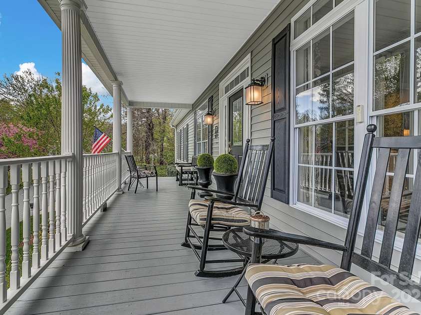 69 Cold Stream Way, Hendersonville, NC 28791.  MLS# CAR4242634, YatesRealty ID 12038. 