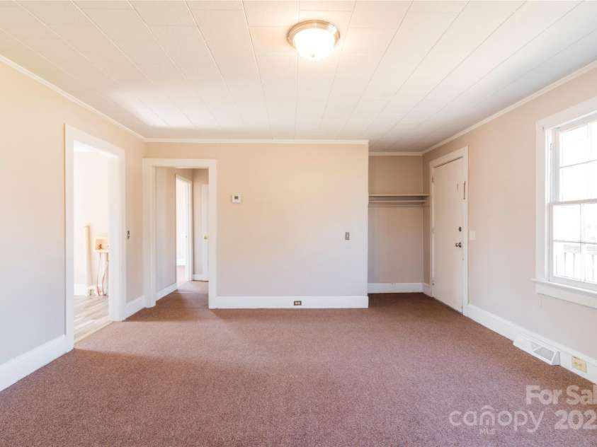 819 Rankin Avenue, Gastonia, NC 28052.  MLS# CAR4253766, YatesRealty ID 12039. 