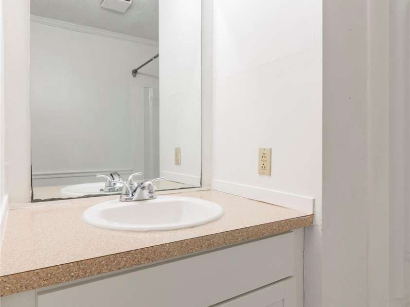 819 Rankin Avenue, Gastonia, NC 28052.  MLS# CAR4253766, YatesRealty ID 12039. 