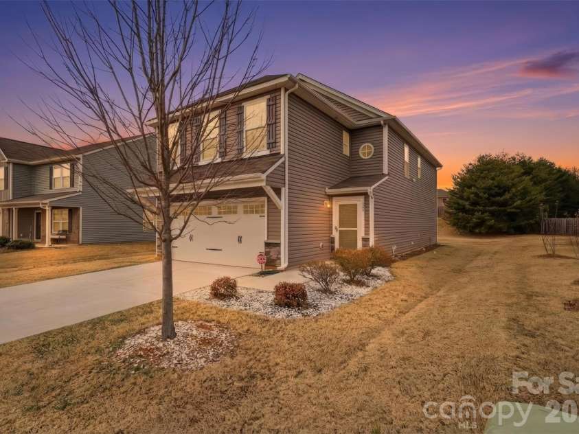 849 Bitting Hall Drive, Rural Hall, NC 27045.  MLS# CAR4342895, YatesRealty ID 12039. 