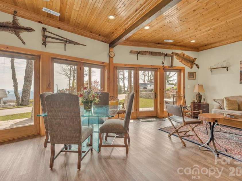 7054 Grandview Circle, Newland, NC 28657.  MLS# CAR4369276, YatesRealty ID 12040. 