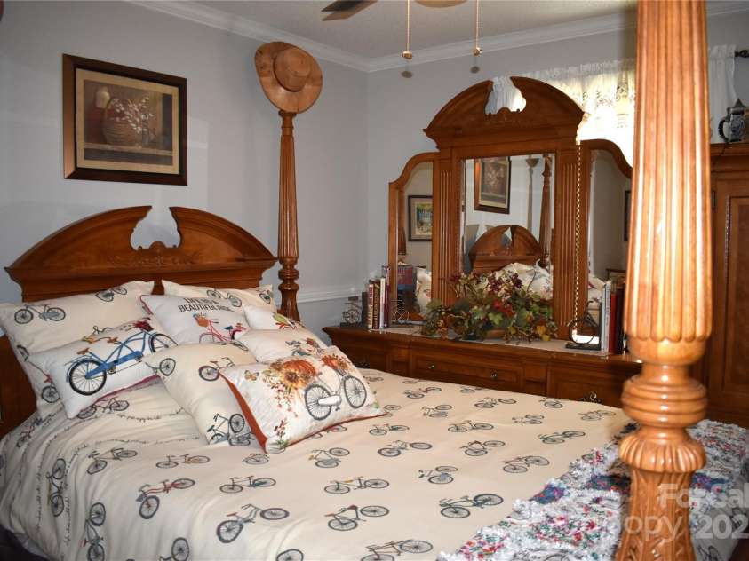 435 Forest Place, Lenoir, NC 28645.  MLS# CAR4218397, YatesRealty ID 12041. 