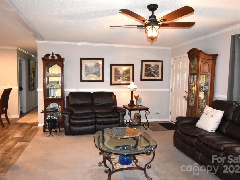 435 Forest Place, Lenoir, NC 28645.  MLS# CAR4218397, YatesRealty ID 12041. 