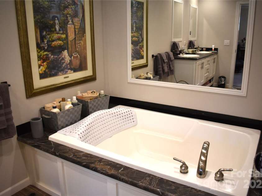 435 Forest Place, Lenoir, NC 28645.  MLS# CAR4218397, YatesRealty ID 12041. 