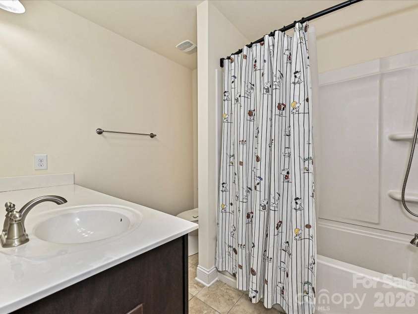 8044 Frances Haven Drive, Harrisburg, NC 28075.  MLS# CAR4359686, YatesRealty ID 12041. 