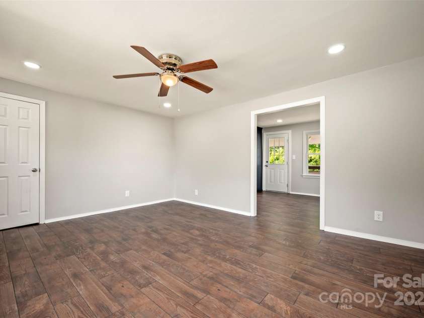 236 D Mathis Drive, Rutherfordton, NC 28139.  MLS# CAR4250820, YatesRealty ID 12042. 