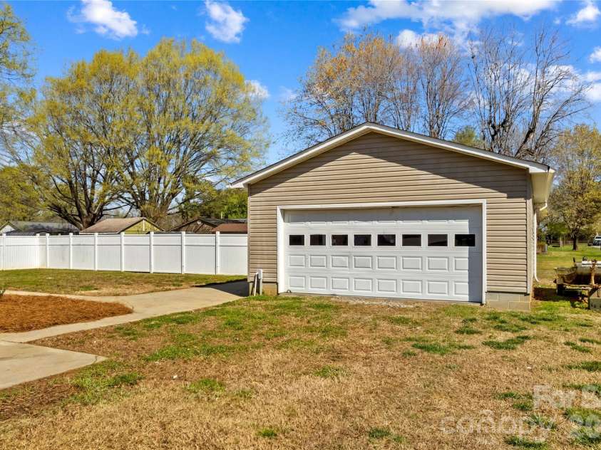 408 Sides Street, Rockwell, NC 28138.  MLS# CAR4357665, YatesRealty ID 12042. Detached Garage