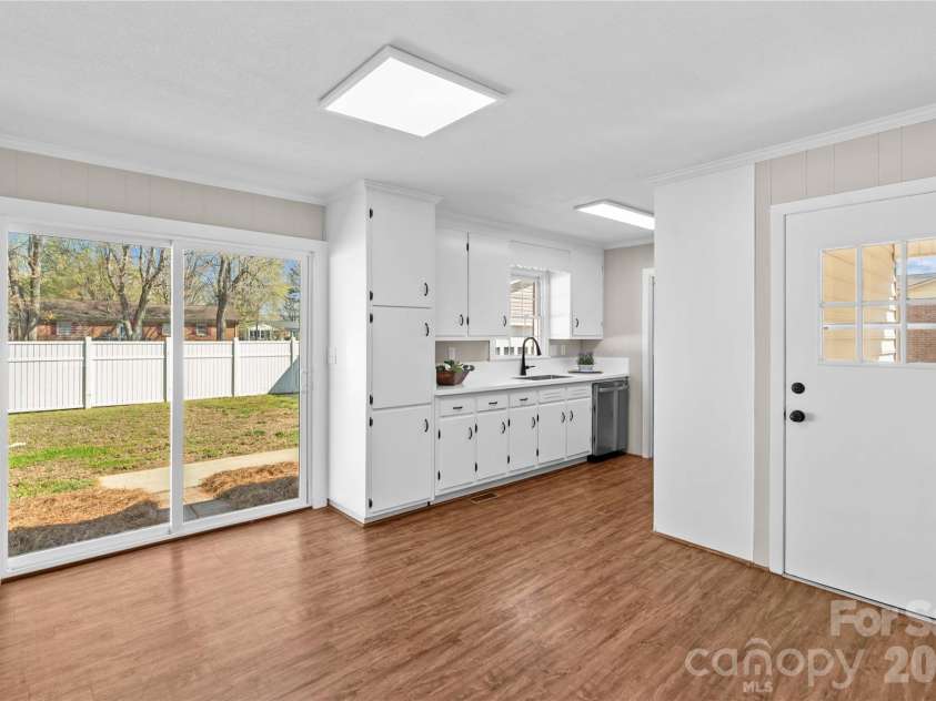 408 Sides Street, Rockwell, NC 28138.  MLS# CAR4357665, YatesRealty ID 12042. Dining Area