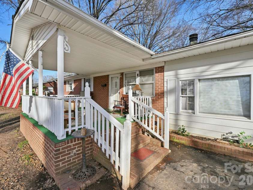 5075 Lewis Road, Gastonia, NC 28052.  MLS# CAR4347750, YatesRealty ID 12043. 