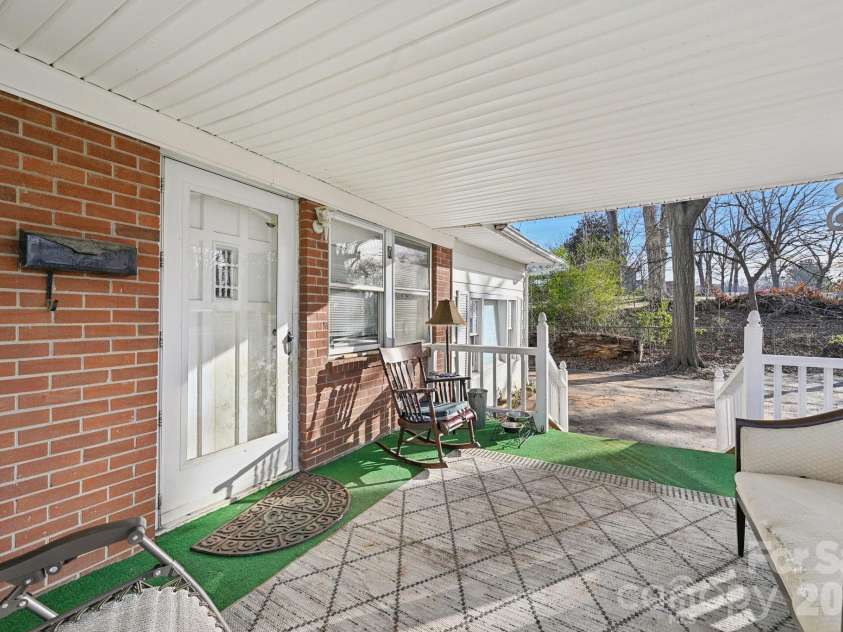 5075 Lewis Road, Gastonia, NC 28052.  MLS# CAR4347750, YatesRealty ID 12043. 